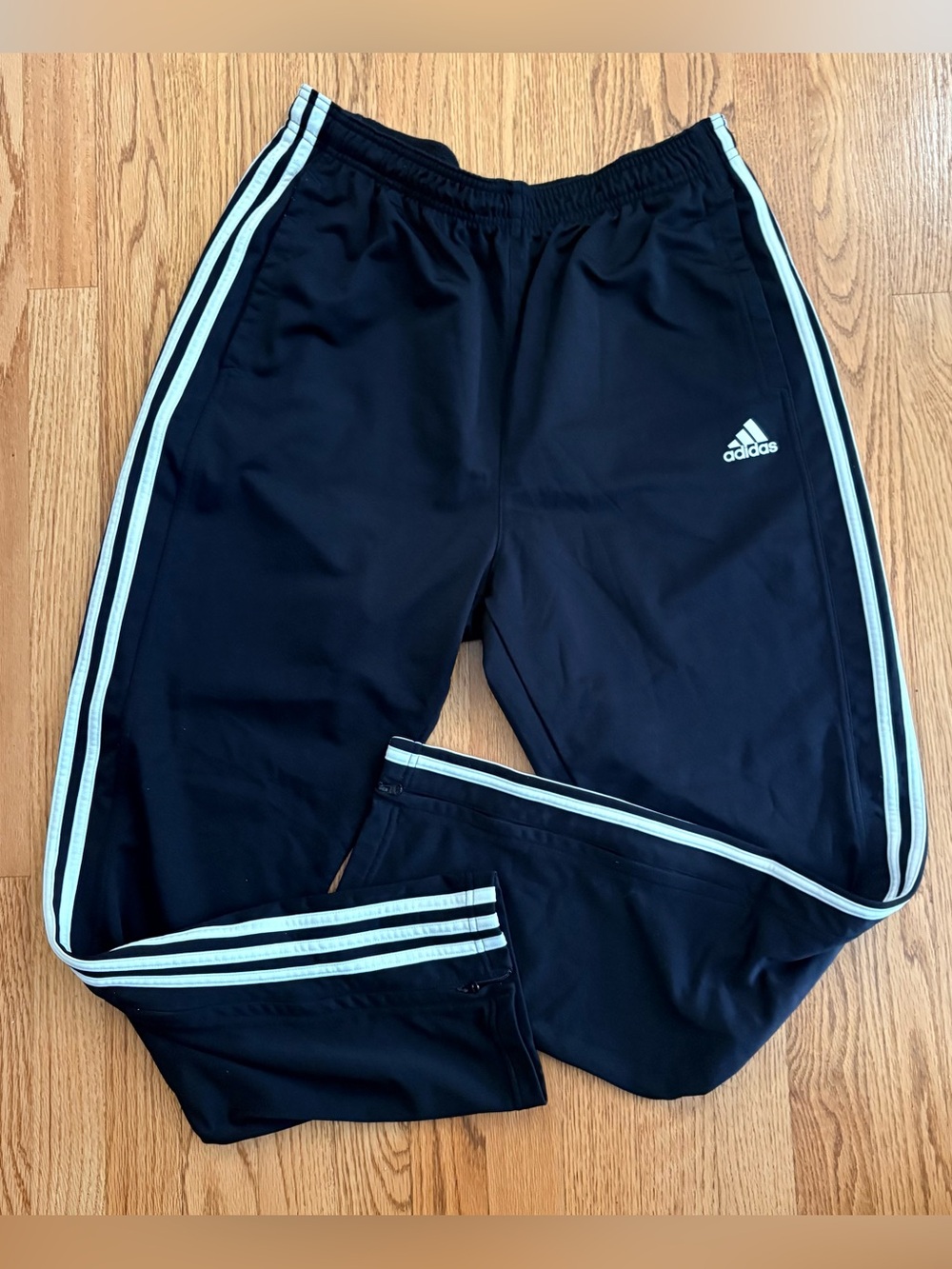 ADIDAS - Primegreen Essentials Warm-Up Open Hem 3-Stripes Track Pants size - XL